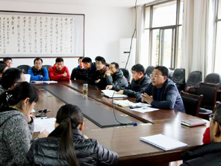 体育学院教工党员学习党的十八届六中全会精神