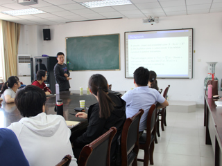 江苏师范大学高来源博士应邀到数学科学学院作学术报告