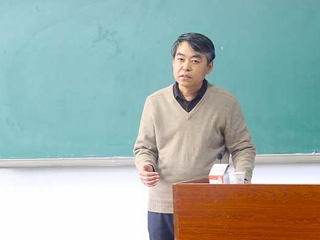 中国人民大学张庆彩教授应邀来我校讲学